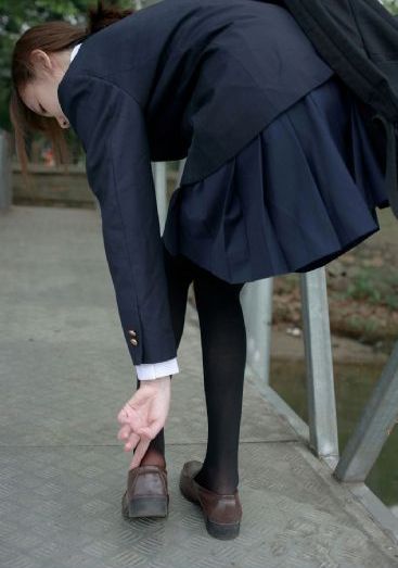 美女露出尿口_HD在线视频观看